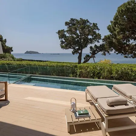 Me Ibiza - The Leading Of The World Santa Eularia des Riu